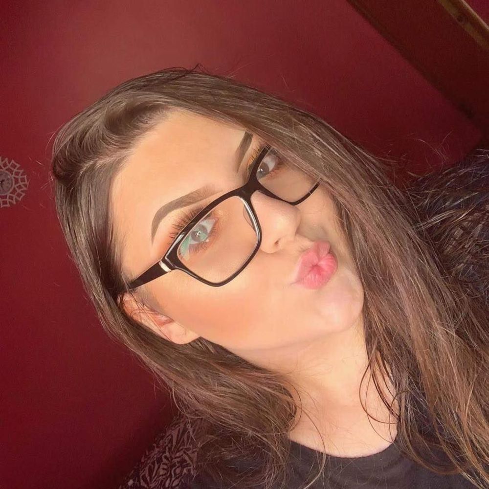 Meet your Posher, Ajla